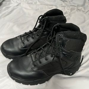 Magnum steel toe work boots